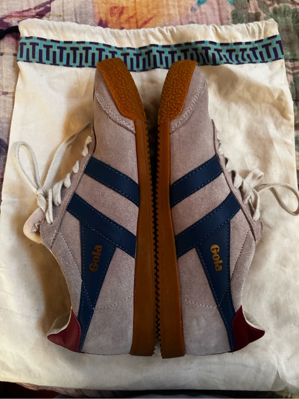 Gola Women's Suede Sneakers in Light purple/gray, Navy & Gum, size 8. - Picture 5 of 5